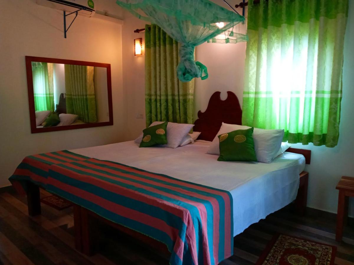 Hideaway Homestay Хабарана Экстерьер фото