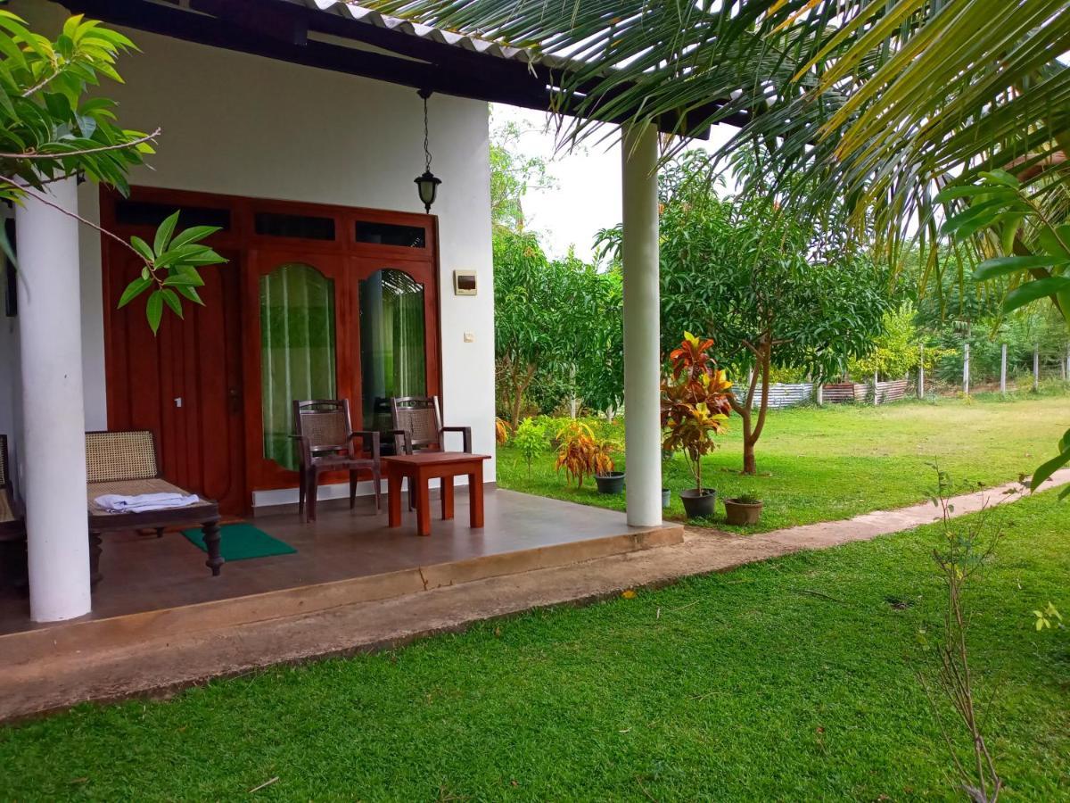 Hideaway Homestay Хабарана Экстерьер фото