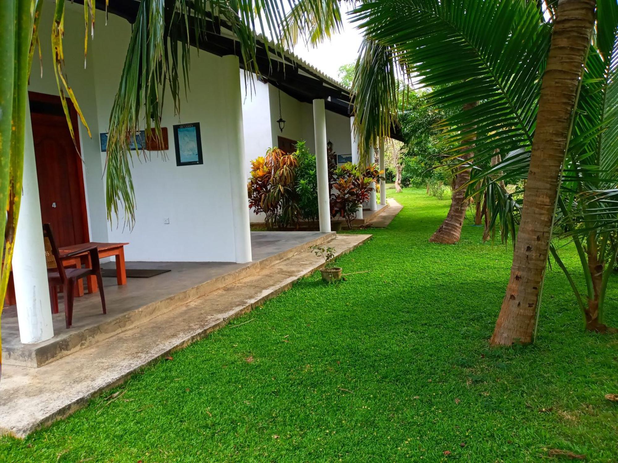 Hideaway Homestay Хабарана Экстерьер фото