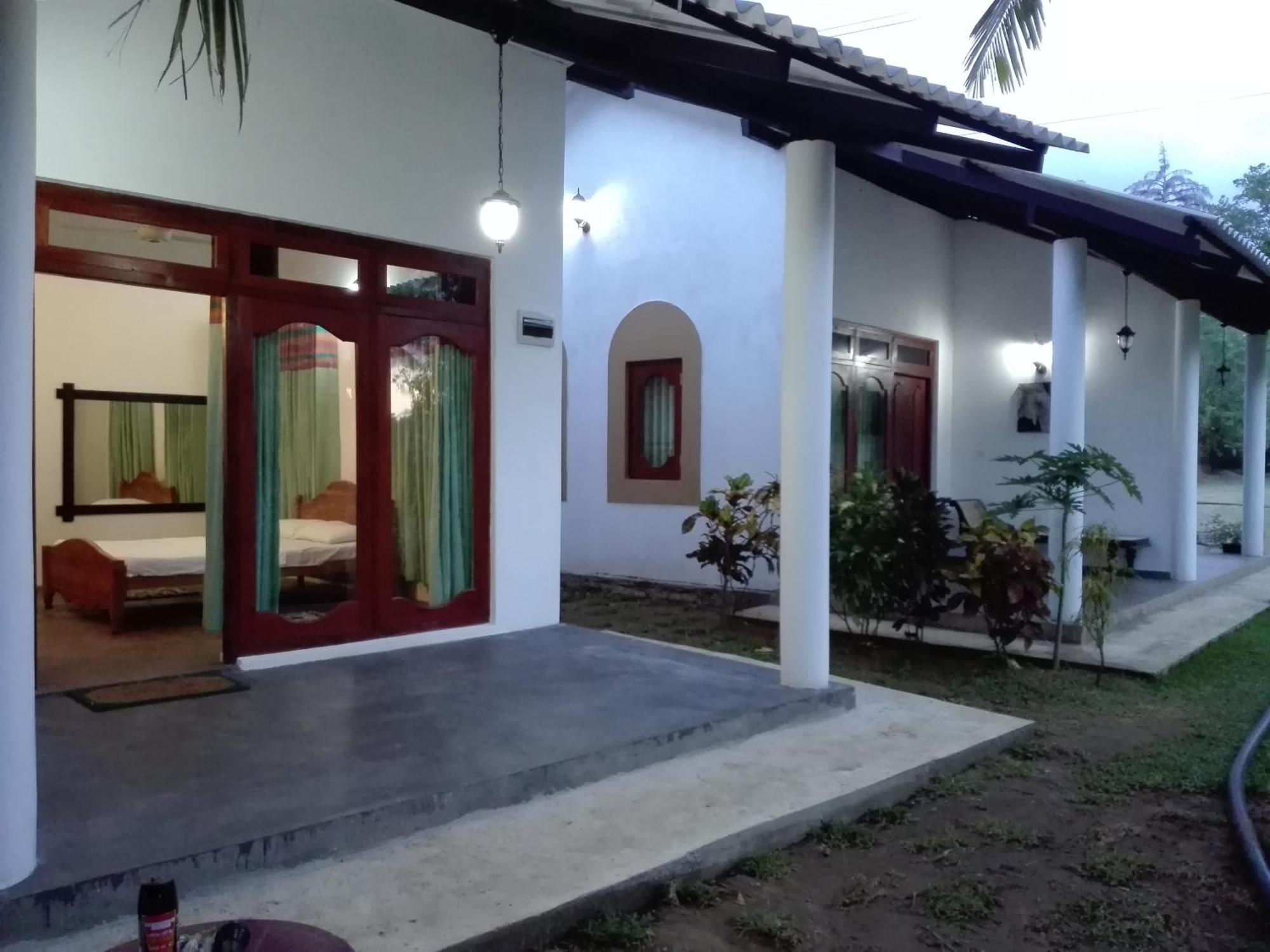 Hideaway Homestay Хабарана Экстерьер фото